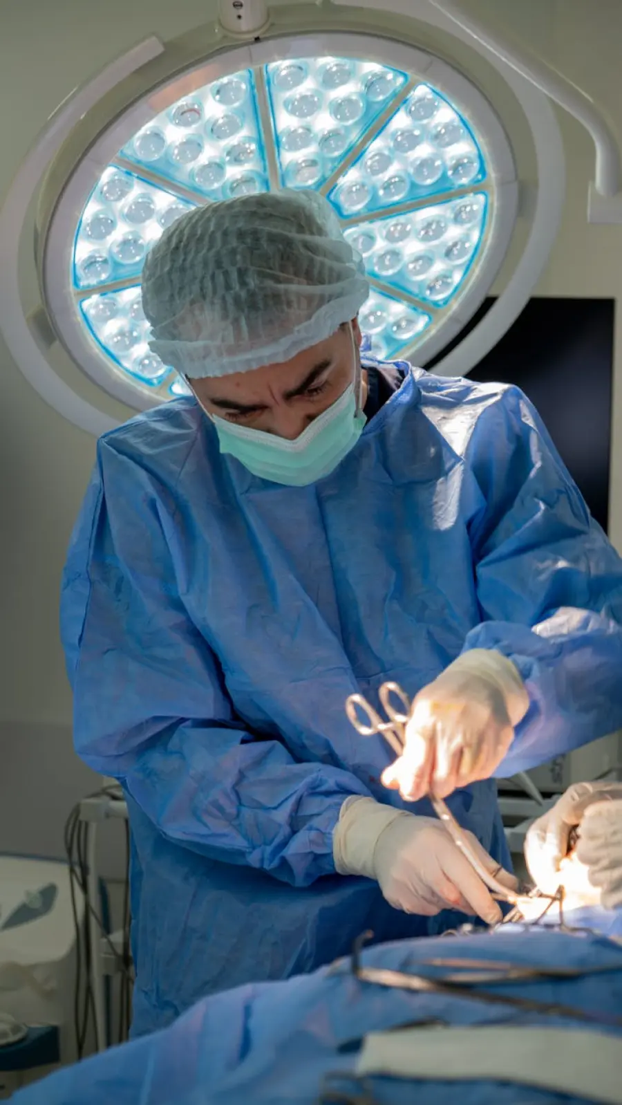 Sanità pugliese, disavanzo 2025 ridotto a 350 milioni