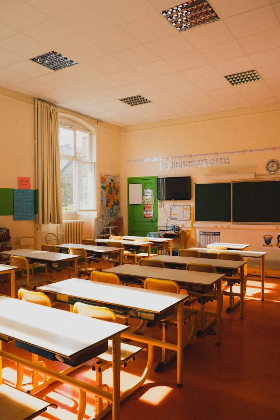 Elezioni 2026, scuole chiuse per l’allestimento dei seggi