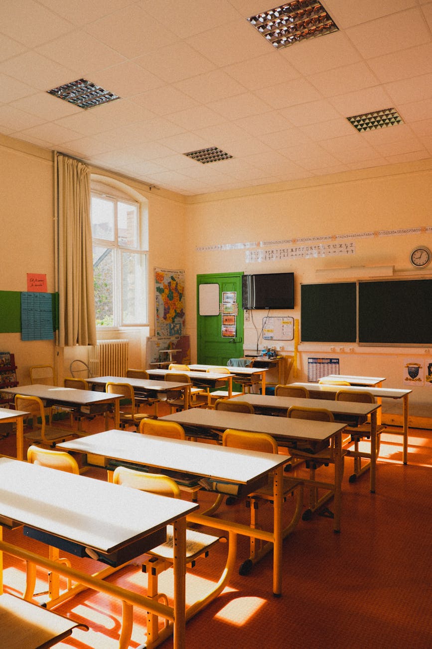 Elezioni 2026, scuole chiuse per l’allestimento dei seggi