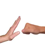 Andria aderisce alla campagna nazionale “Mai più bandiera bianca” contro la violenza sulle donne